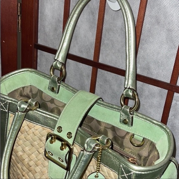 COPY - 👜RARE COACH TOTE 👜 - Picture 5 of 8